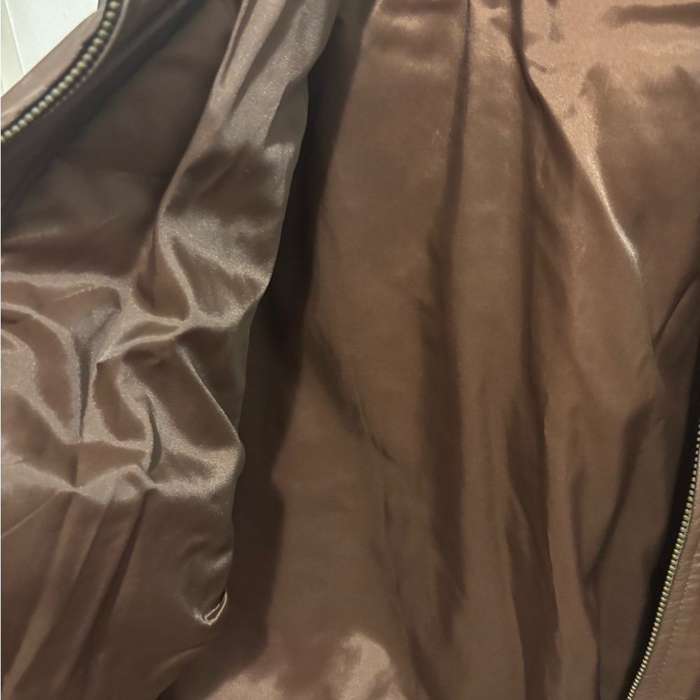 Men's Brown Leather Bomber Jacket - Classic Casual Layer - Picture 3 of 4